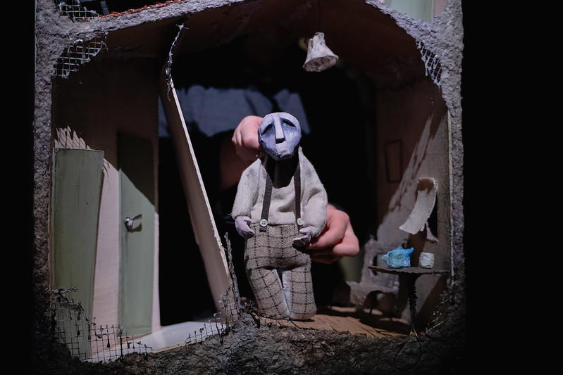 Nukketeatteriesitys Jätä soittopyyntö saatanalle